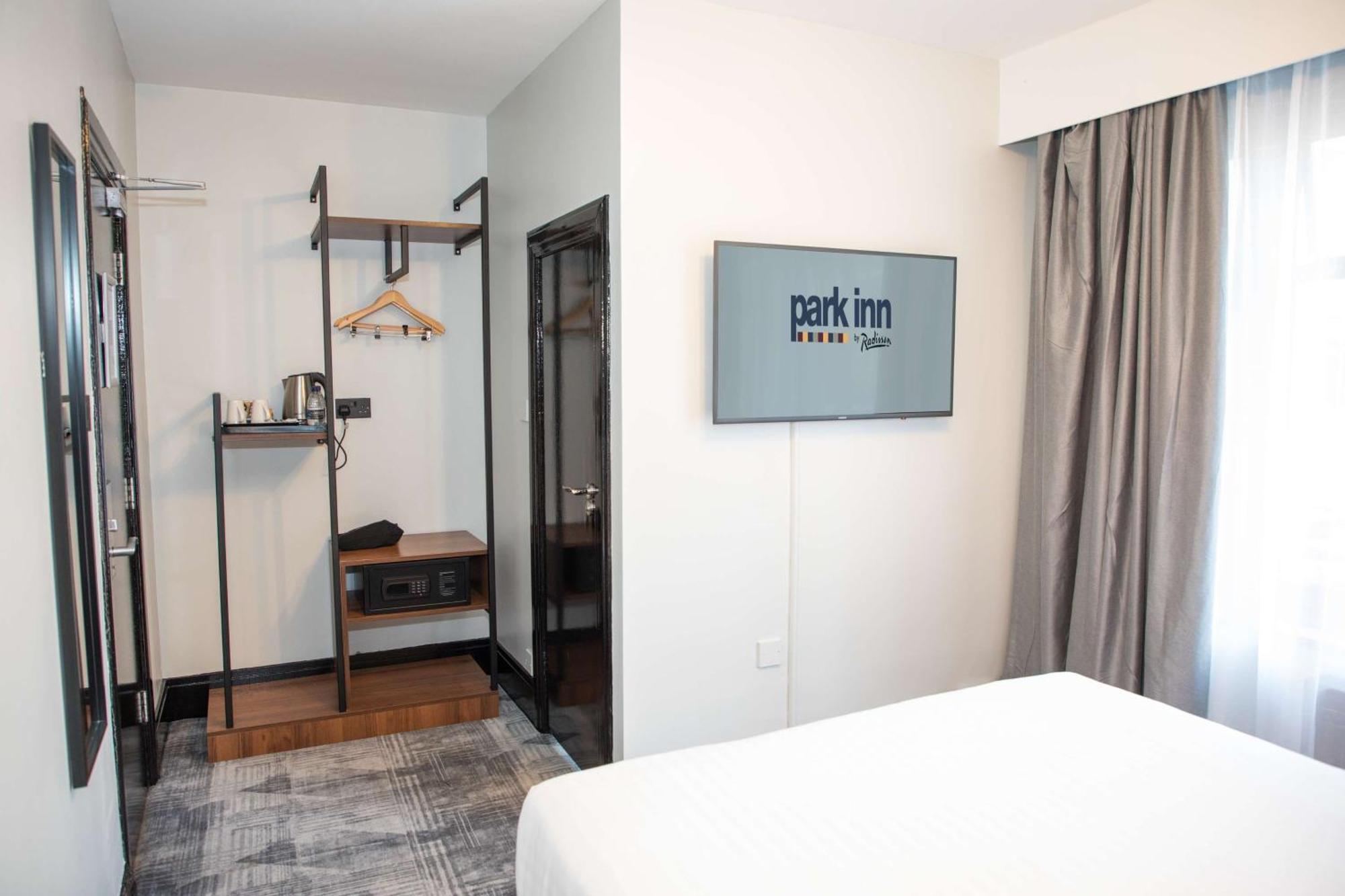 Park Inn By Radisson Bournemouth Kültér fotó