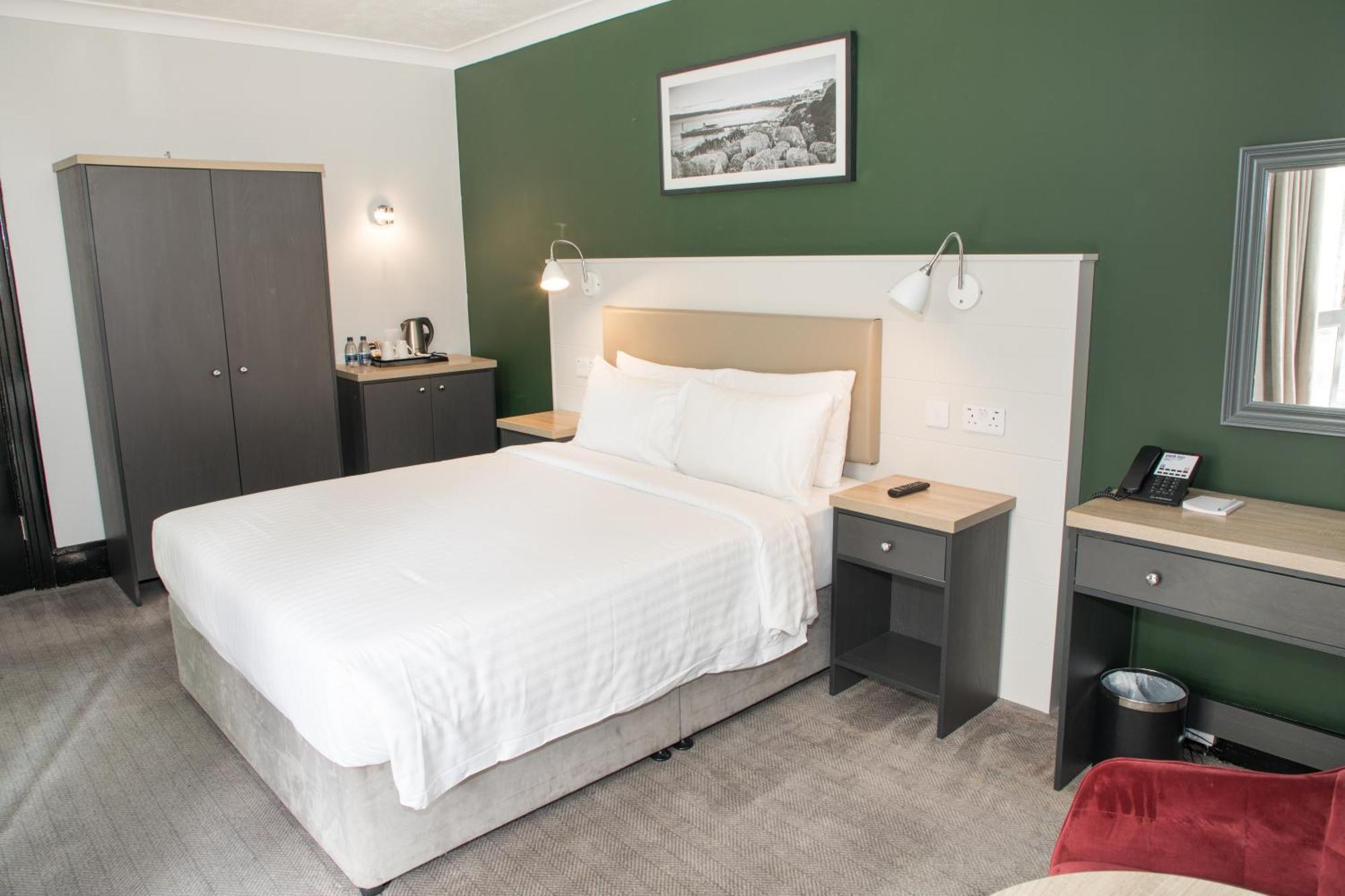 Park Inn By Radisson Bournemouth Kültér fotó